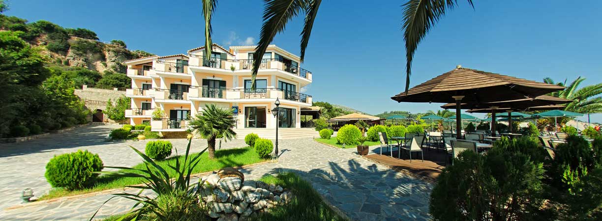 TUI Berlin, Reisen, Winter, Sommer, Griechenland, Mykonos, Skiathos, Zakynthos, Santorini, Kefalonia, Strandurlaub, griechische Inseln, Mittelmeer,