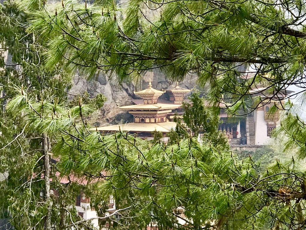 Tiger's Nest Kloster Außenansicht, Bhutan - World of TUI Berlin Reisebericht