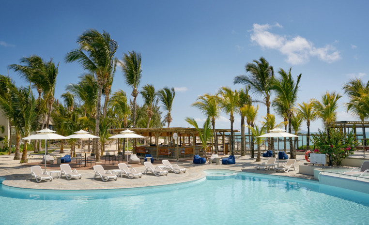 Poolbereich im Lagoon Attitude Mauritius
