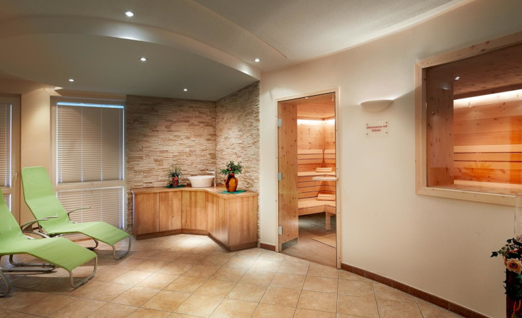 Wellnessbereich im TUI KIDS CLUB Wolkensteinbär für einen erholsamen Winterurlaub
