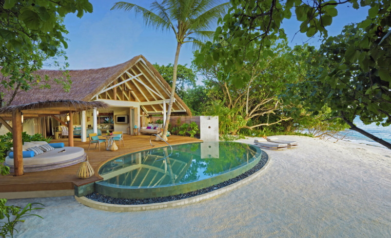 Luxuriöse Beach Villa mit privatem Pool und Zugang zum Strand